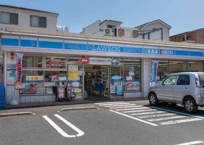 コンビニ　ローソン（コンビニ）まで839m