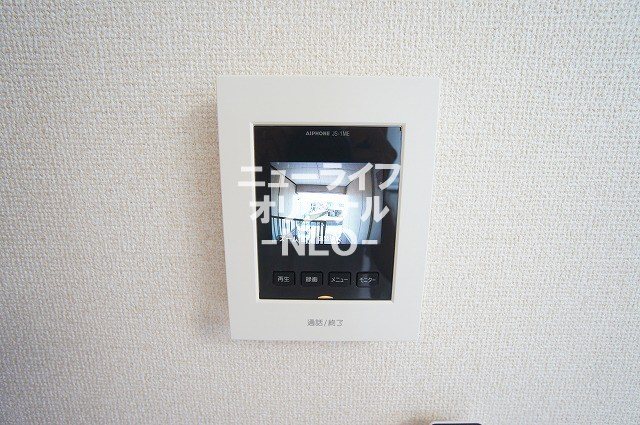 セキュリティ　室内から来訪者を確認できるTVモニターホン付で安心です☆