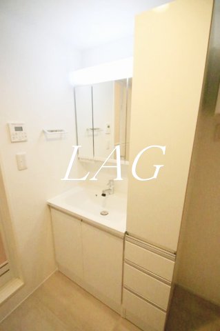 洗面設備　洗面台です。