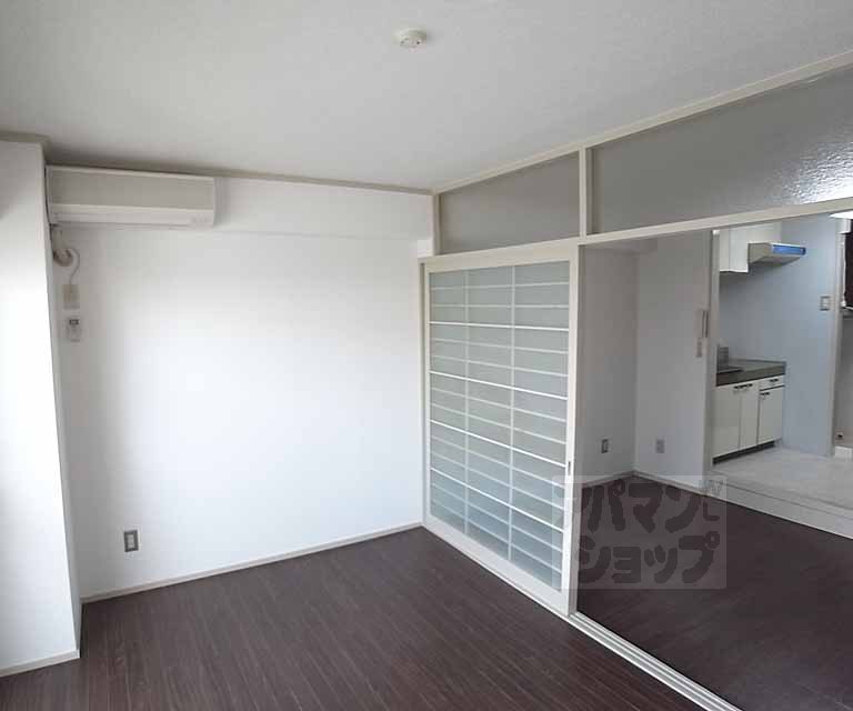 居室・リビング　洋室