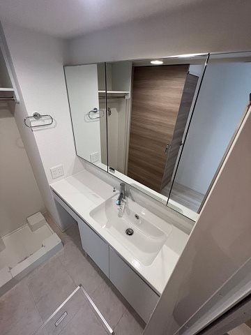 洗面設備　脱衣スペースもあります