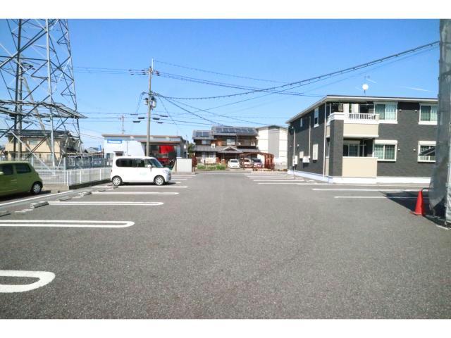 駐車場　駐車場