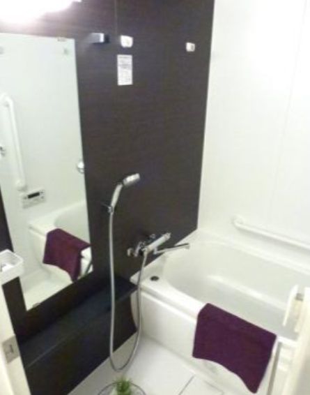 バス・シャワールーム　☆ゆっくりくつろげるお風呂☆ ※装飾品は付きません