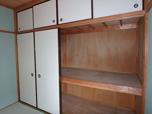 収納　１．５間　押し入れ。天袋あり