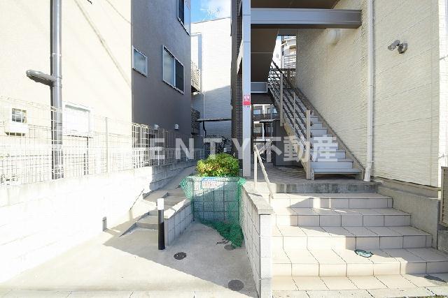 エントランス　毎日通るエントランスはこのようになっています