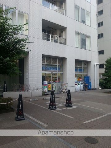 コンビニ　ローソン（コンビニ）まで4m