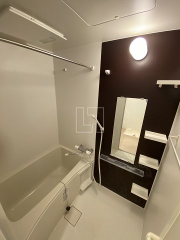 バス・シャワールーム　セレニテ心斎橋グランデ　バスルーム