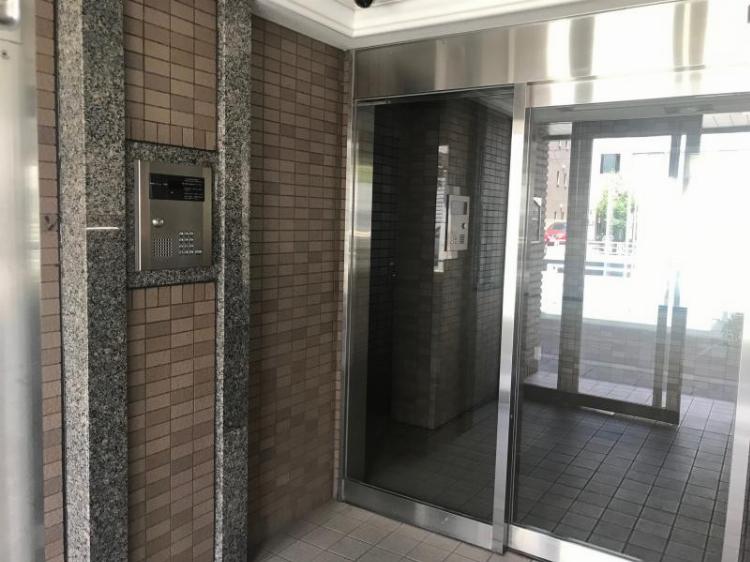 エントランス　エントランス