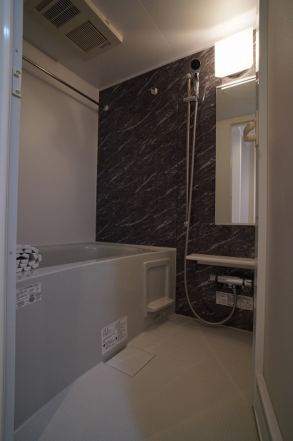 バス・シャワールーム　バス