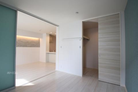 収納　ウォークインクローゼット