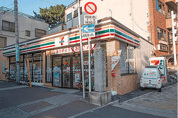 コンビニ　セブンイレブン市川１丁目店（コンビニ）まで324m