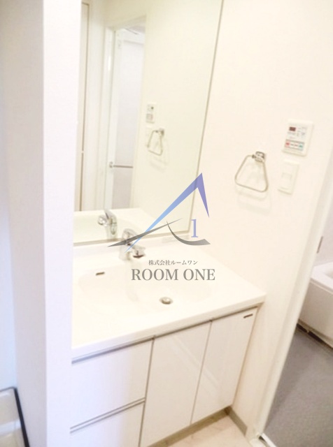 洗面設備　洗面台です。