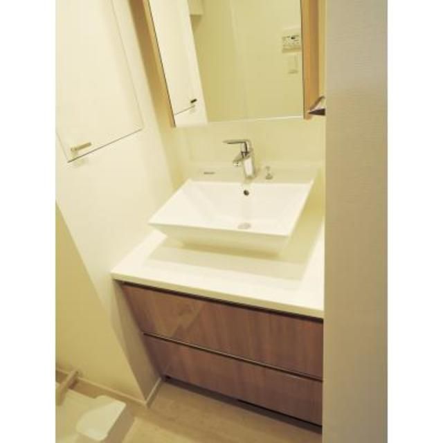 洗面設備　使いやすい洗面所です