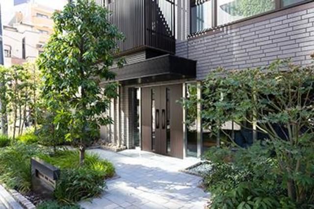 エントランス　建物の内部です