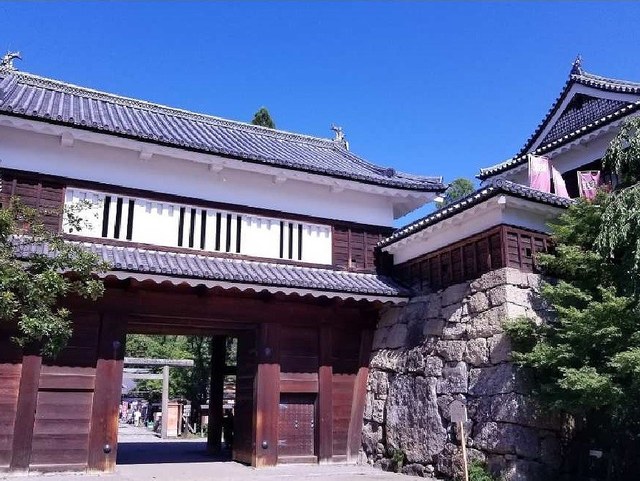 公園　上田城跡公園（公園）まで375m