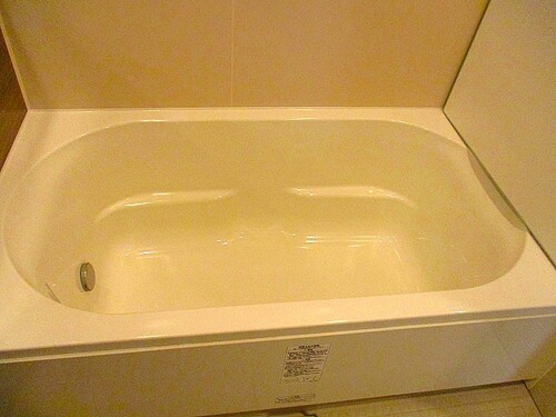 バス・シャワールーム　浴室※前回募集時の写真２０２２年８月撮影