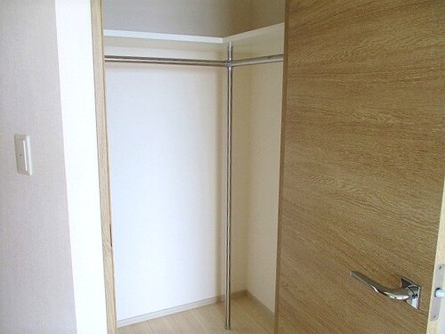 収納　ウォークインクロゼット※前回募集時の写真２０２２年８月撮影