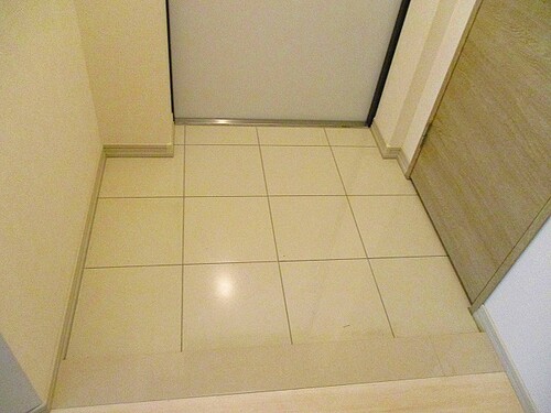 玄関　玄関※前回募集時の写真２０２２年８月撮影