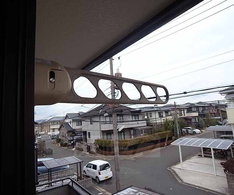 その他設備　洗濯竿掛けです。