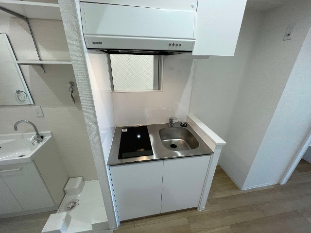 キッチン　※同物件別号室の参考写真です。