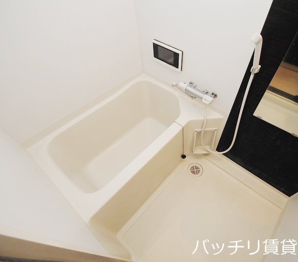 バス・シャワールーム　※同型タイプの為、現状を優先いたします。