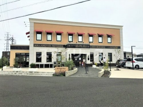 飲食店　レタンプリュス 本店（飲食店）まで957m