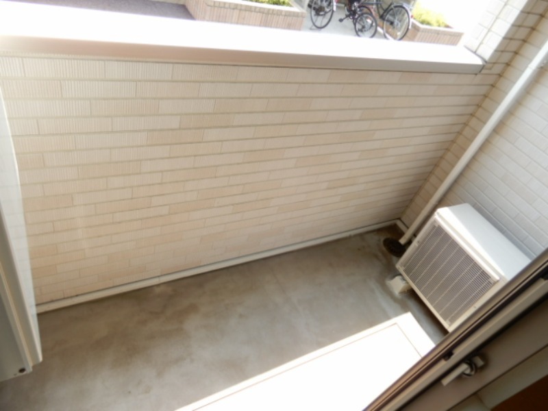 バルコニー　図面と現状に相違がある場合には現状を優先