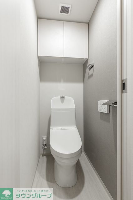 トイレ　Eタイプ2023年11月撮影 同タイプ103号室の写真です。