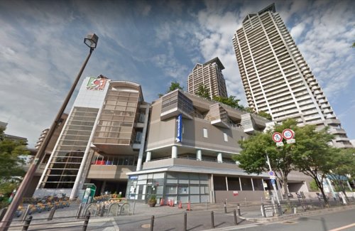 スーパー　イズミヤ 阪和堺店（スーパー）まで569m