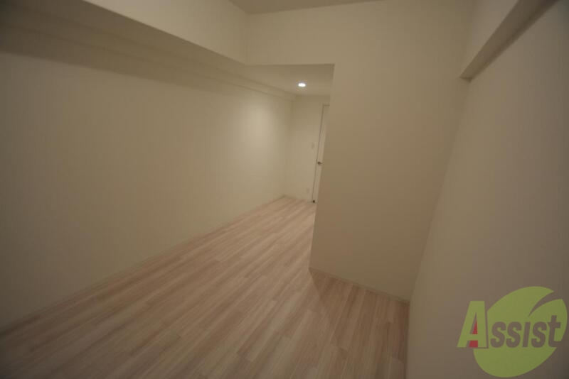 居室・リビング　フローリング貼りの綺麗な室内です