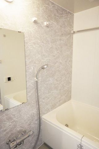 バス・シャワールーム　バス