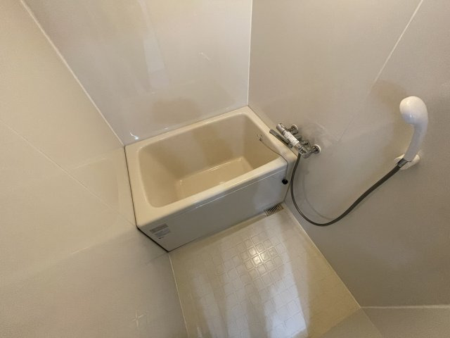 バス・シャワールーム　お風呂です