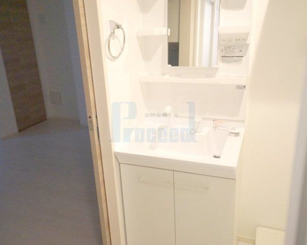 洗面設備　うれしい独立洗面台！