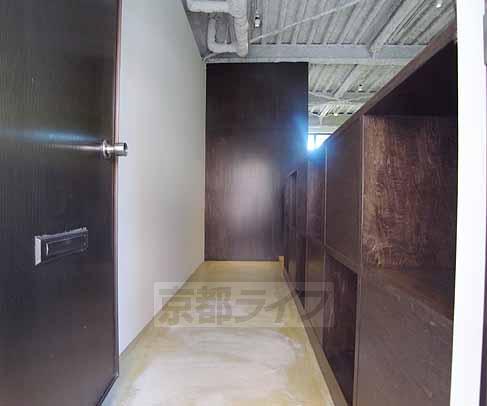 玄関　細長い玄関！