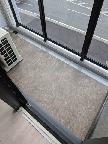 バルコニー　お洋服もしっかりかわきます