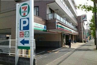 コンビニ　セブンイレブン（コンビニ）まで200m