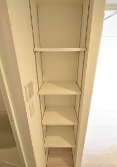 玄関　※別部屋の参考写真です。