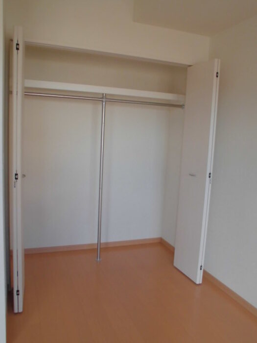 収納　※写真は反転タイプのお部屋です
