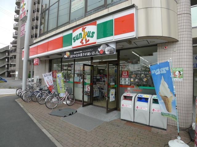 コンビニ　サンクス（コンビニ）まで213m