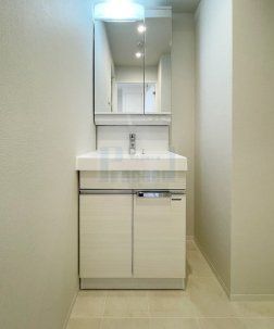 洗面設備　うれしい独立洗面台！