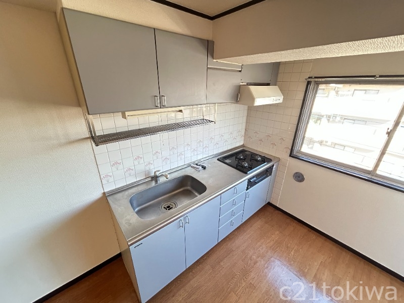 キッチン　※同建物別室写真使用