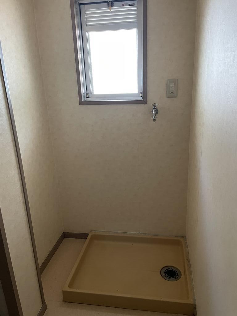 洗面設備　室内洗濯機置き場