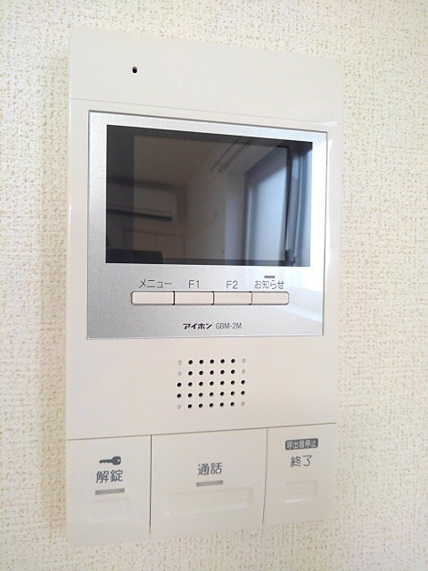 セキュリティ　来訪者の姿を確認できます。