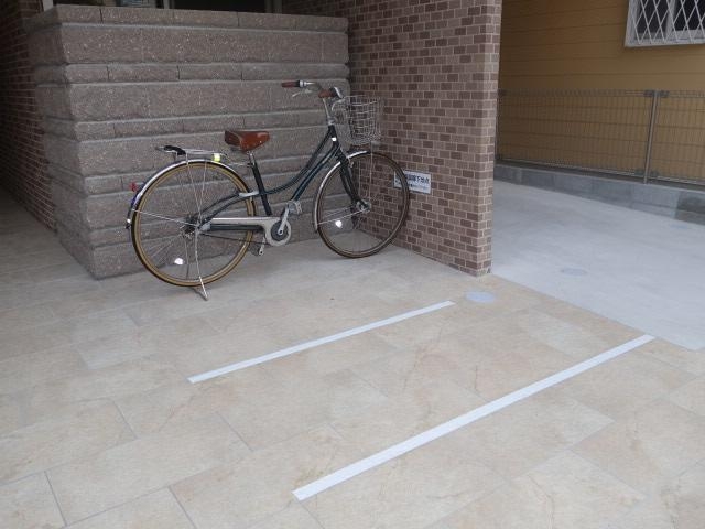 駐車場　駐輪スペースはこちら