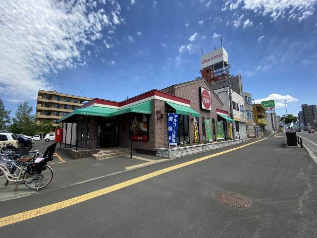 飲食店　ガスト札幌豊平店（飲食店）まで362m