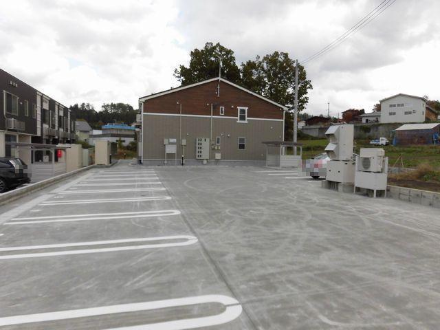 駐車場　駐車場
