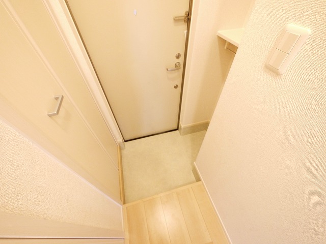 玄関　落ち着いた玄関です