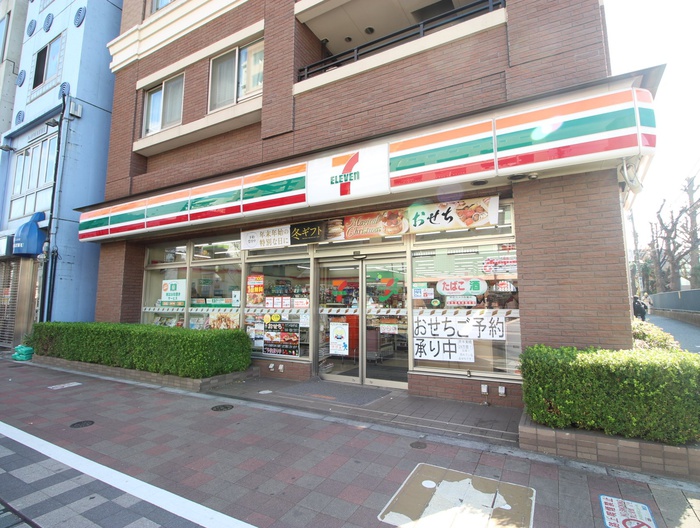 コンビニ　セブンイレブン（コンビニ）まで190m