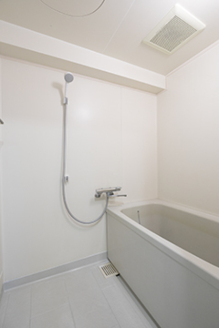 バス・シャワールーム　※写真は同タイプ住戸です。