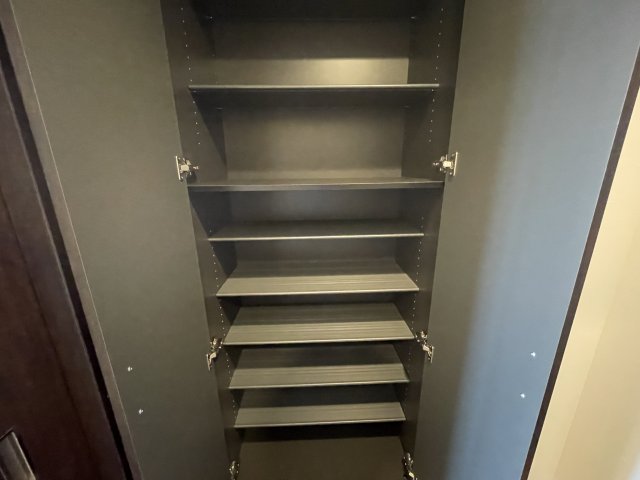 収納　イメージとして同建物他部屋を表示しています